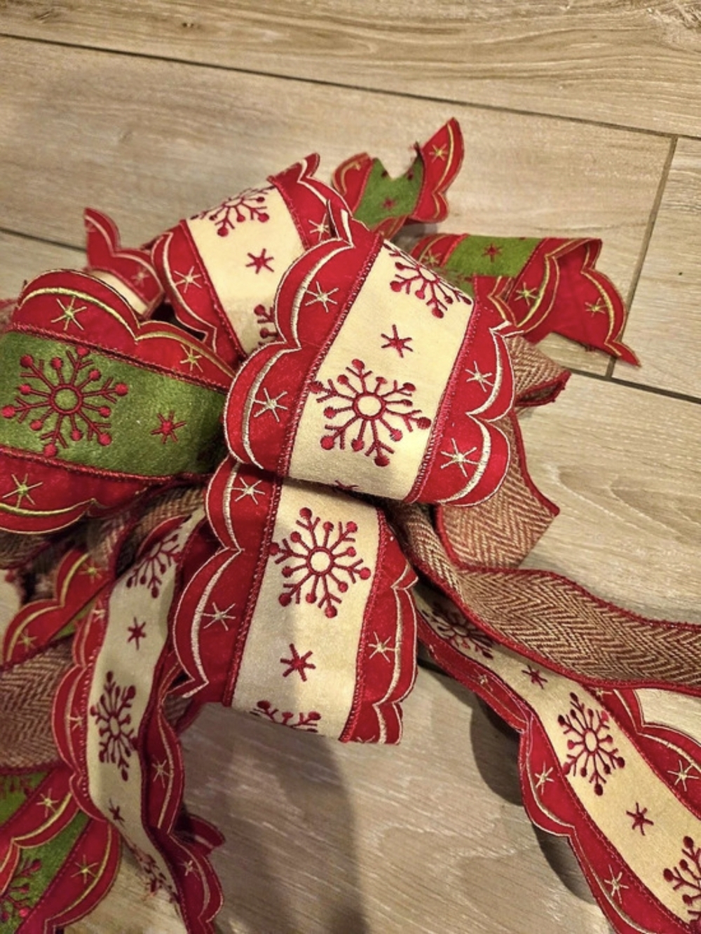 Beautiful Designer Tree Topper - Picture 2 of 3